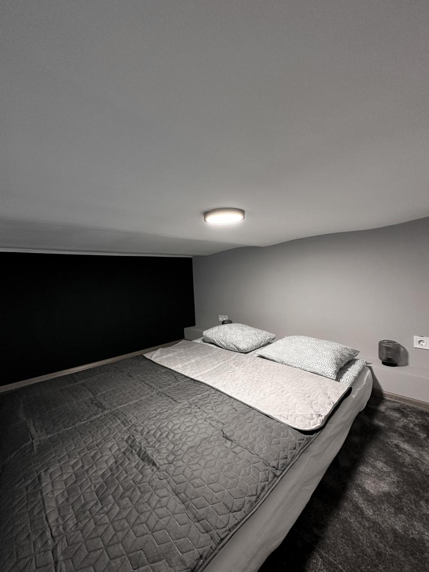 Ya House Aparthotel Budapest Phòng bức ảnh